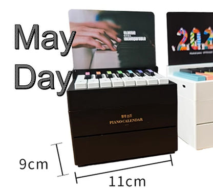 Adjustable Volume Hand Cranked Electronic Piano
