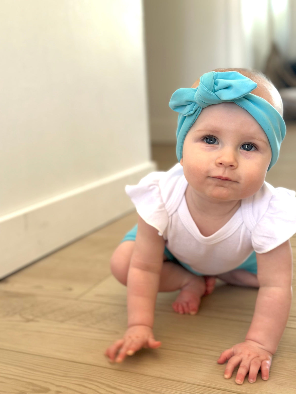 Knot bow headband - blue tones