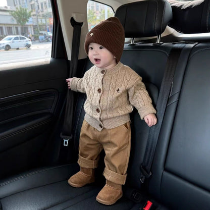 Korean-style Boys Autumnwinter Khaki Embroidered Cable-knit Thickened Sweater