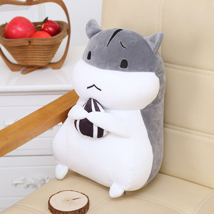 Doll warms your hands and pillows to intervene