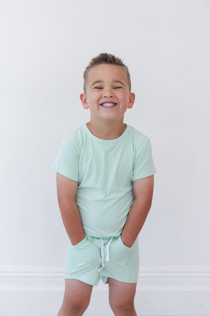 (SOLID, ribbed) Lion Around - Pocket Short Set