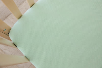 (SOLID, ribbed) Lion Around - Crib Sheet