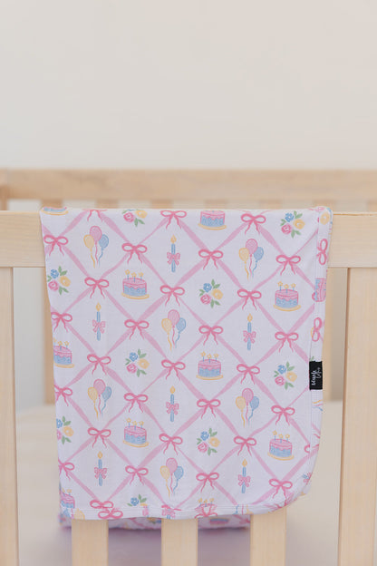 (PINK) Birthday - Lightweight Blanket