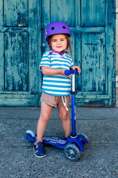 Micro Kickboard Mini Deluxe LED Three-Wheeled Lean-to-Steer Swiss-Designed Micro Scooter
