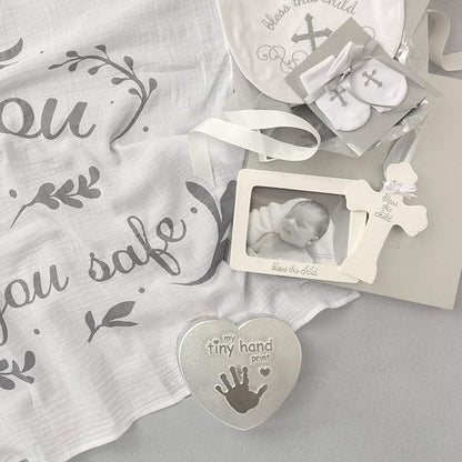 C.R. Gibson 3 Piece Baby Handprint & Footprint Kit, 6.5" x 6.25", Heart First