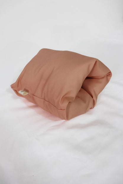 Ribbon Wipeable Cradle Arm Pillow