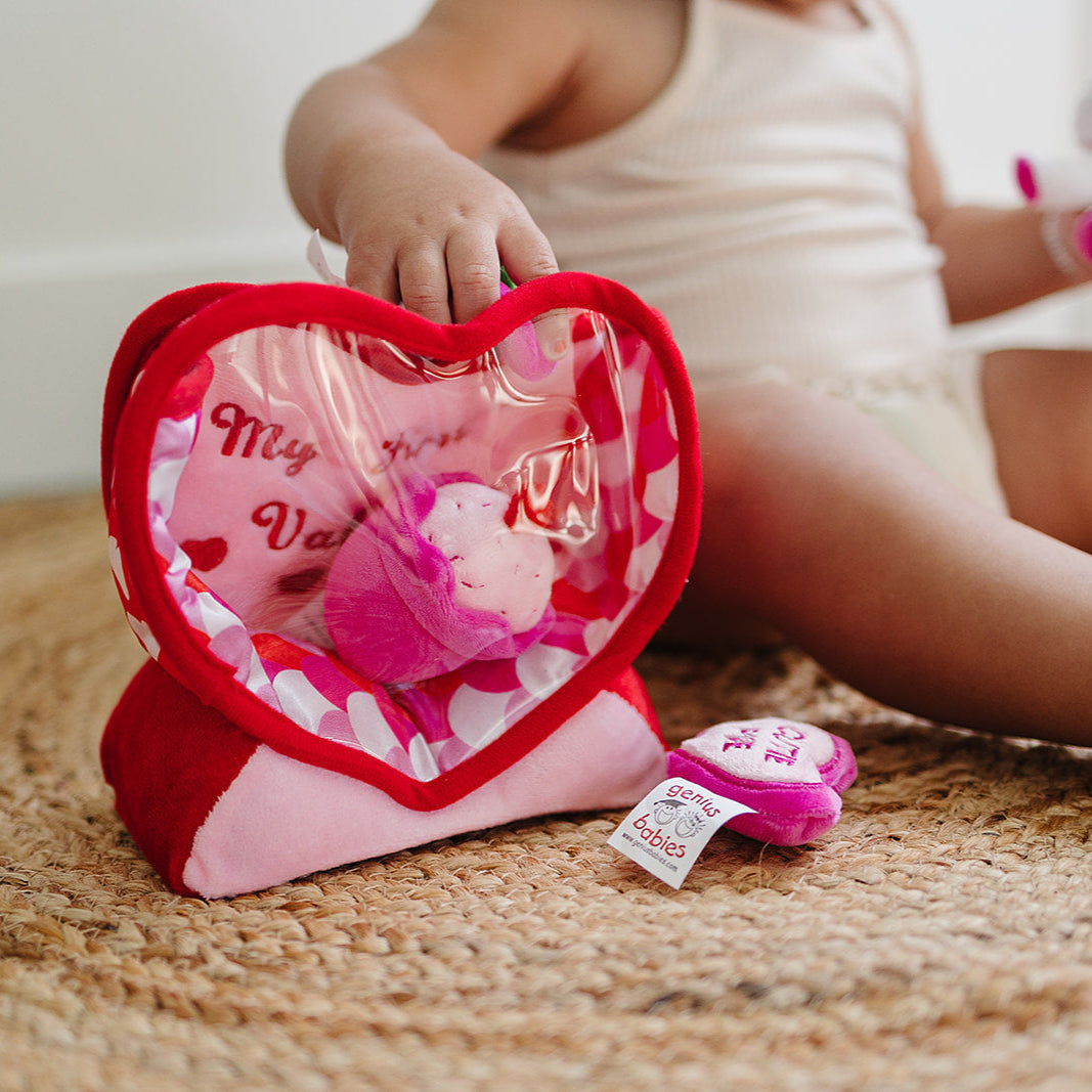 Valentine's Day Fill & Spill Playset with 4-Count Sensory Toys