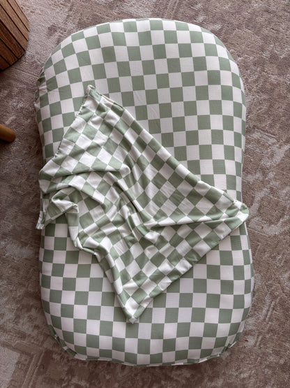 Leaf Green Checkered Baby Lounger Cover