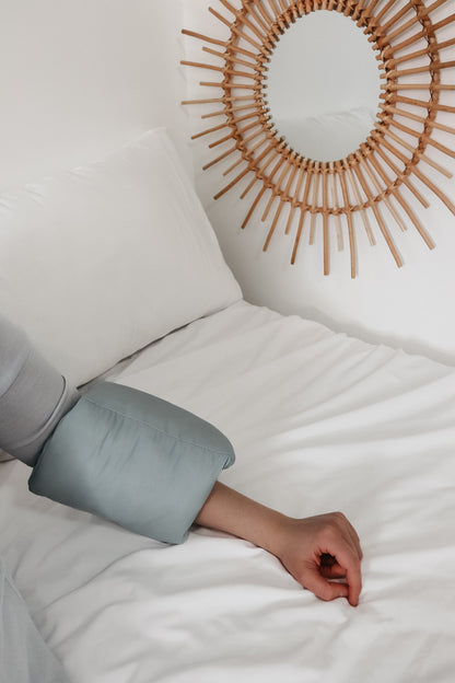 Lagoon Wipeable Cradle Arm Pillow