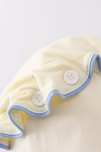 Cream lace bonnet