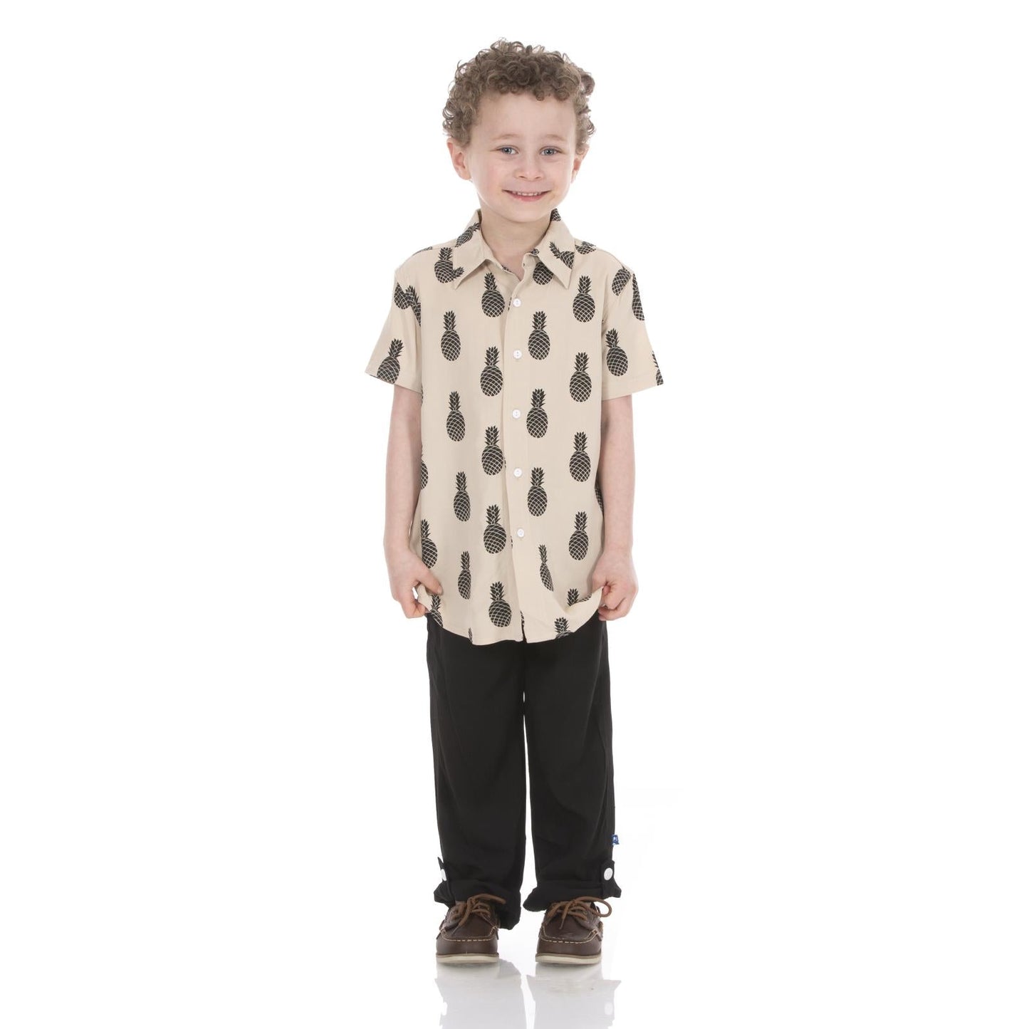 Print Short Sleeve Woven Button Down Shirt in Burlap Pineapples