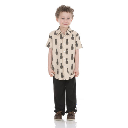 Print Short Sleeve Woven Button Down Shirt in Burlap Pineapples