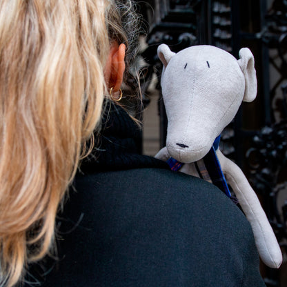 ARTIE THE GREYHOUND - L
