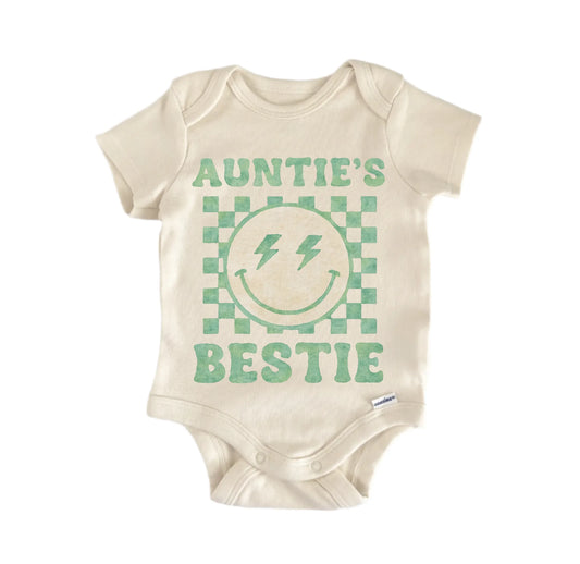 Auntie Bestie Hippi Retro Newborn Baby Onesie® Onesie®