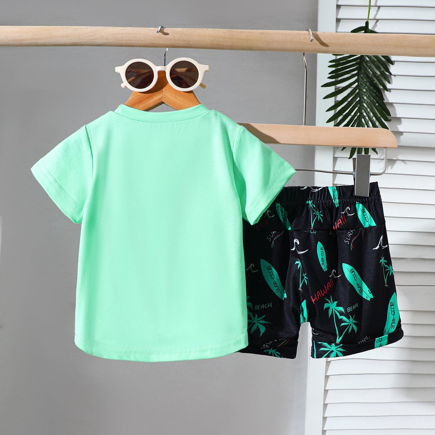 Cute Casual Sports Wind Beach Style Embroidery T-shirt Shorts Set