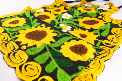 Embroidered Floral Apron Set